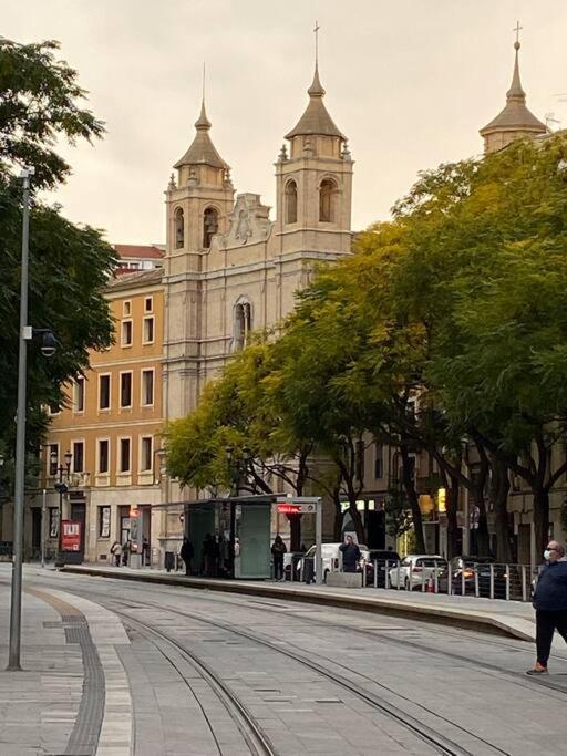 Acogedor Apartamento Con Acabados Primera Calidad Zaragoza Dış mekan fotoğraf